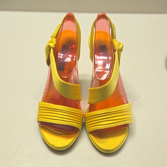 Nina yellow heels sz 8.5 - Picture 2 of 16